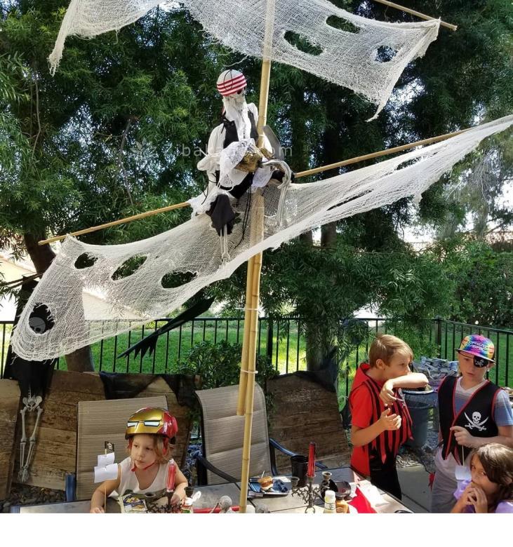 تم تولد دزدان دریایی - Pirates